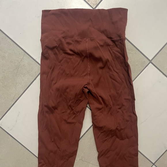 Aerie High-Waisted Brown Leggings - Picture 2 of 3